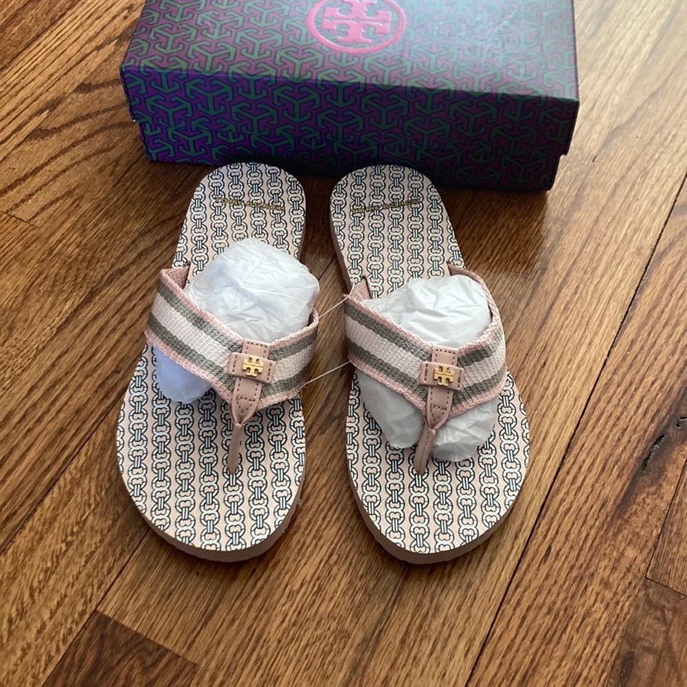 Tory Burch Gemini Flip Flops